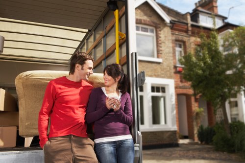 A local removals team helping customers plan a move in Yiewsley